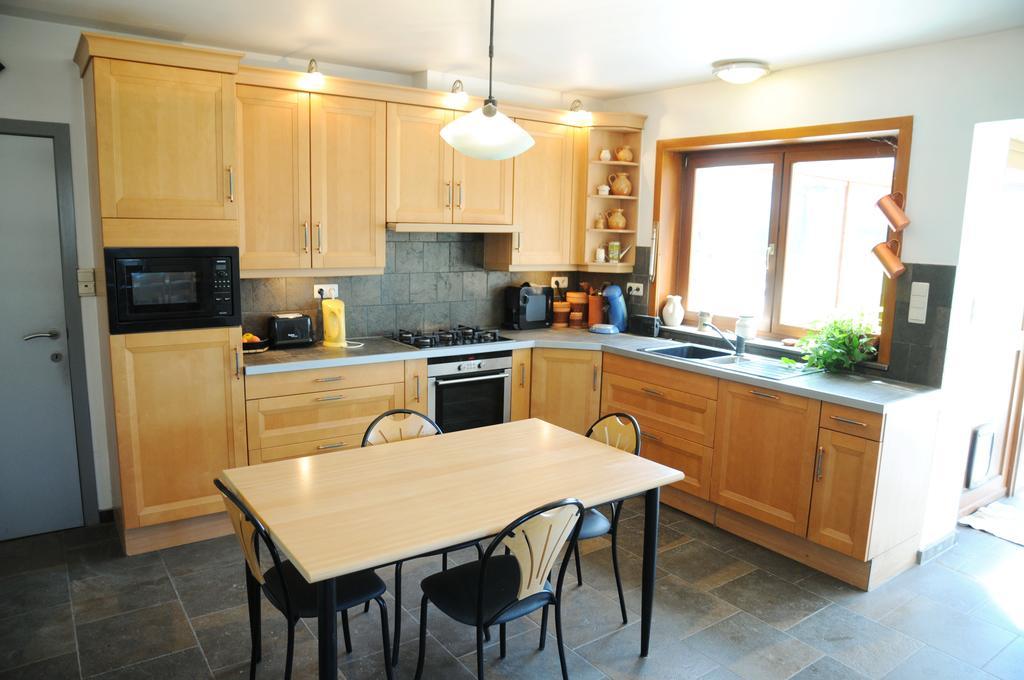 Villa A côté de l'Epicerie Bonsin Habitación foto